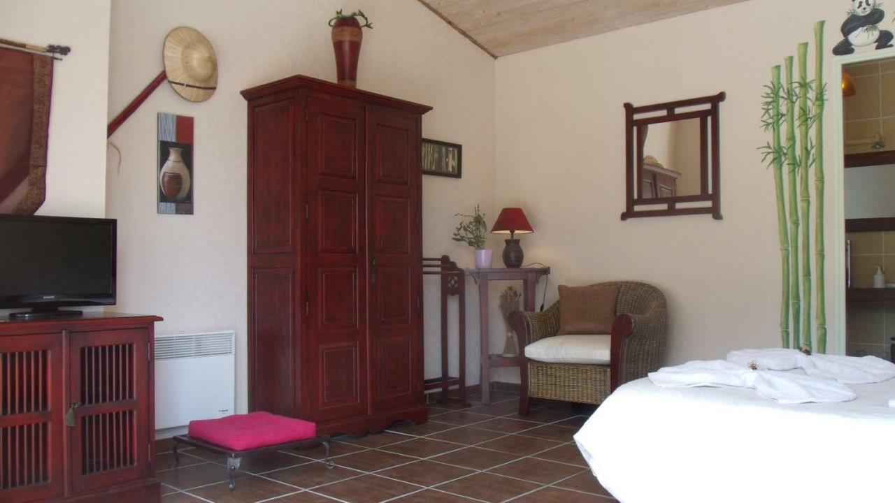 Le Clos Des Palmiers Bed & Breakfast 3*