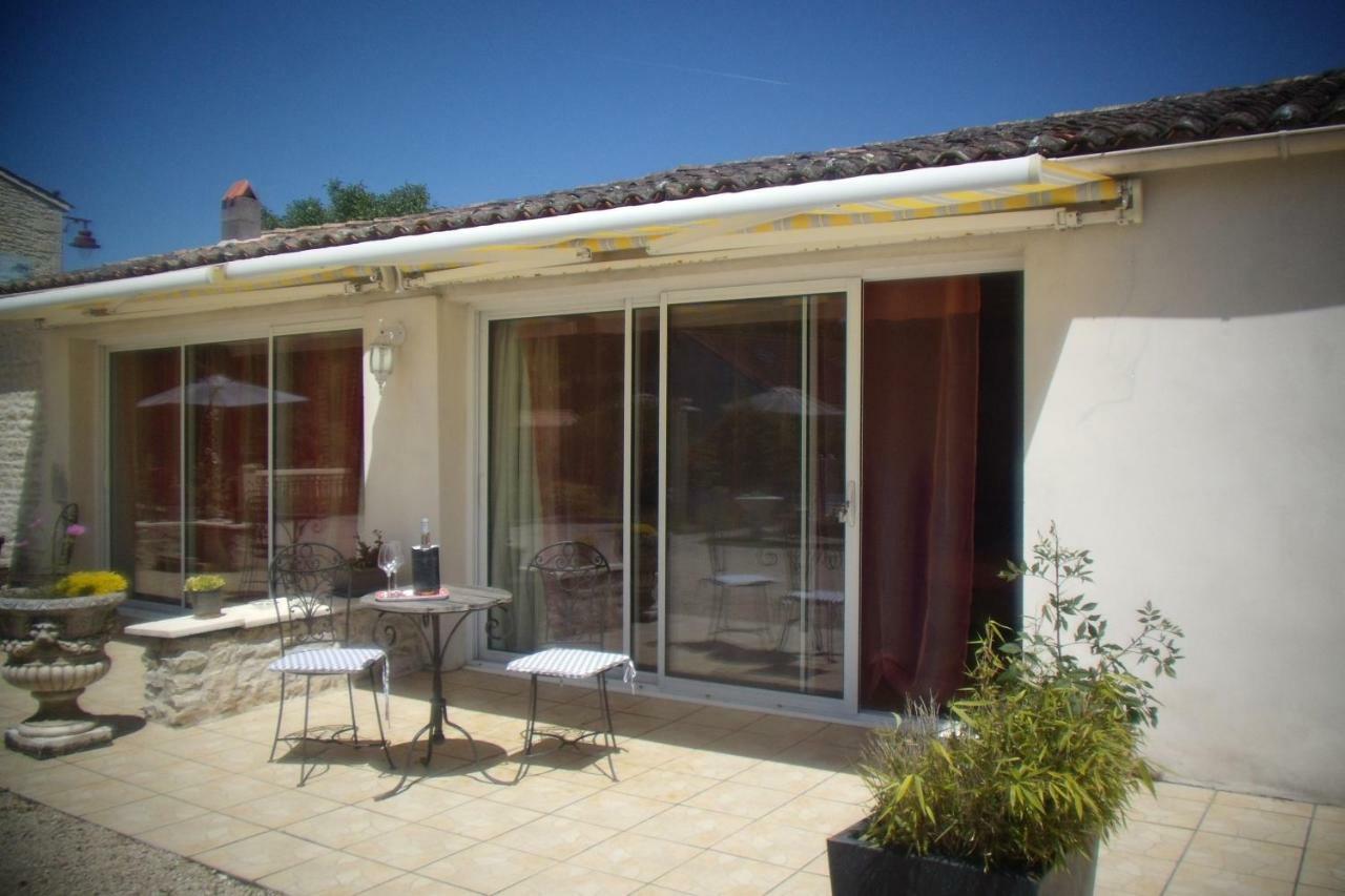 Le Clos Des Palmiers Bed & Breakfast Saint-Ouen-d'Aunis